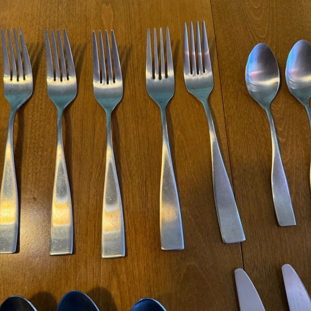 Gourmet Settings Flatware Set GS Stainless Silver Good Brushed Modern Cutlery